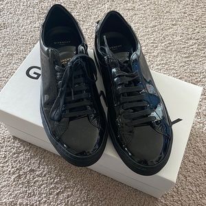 Givenchy Men Sneaker